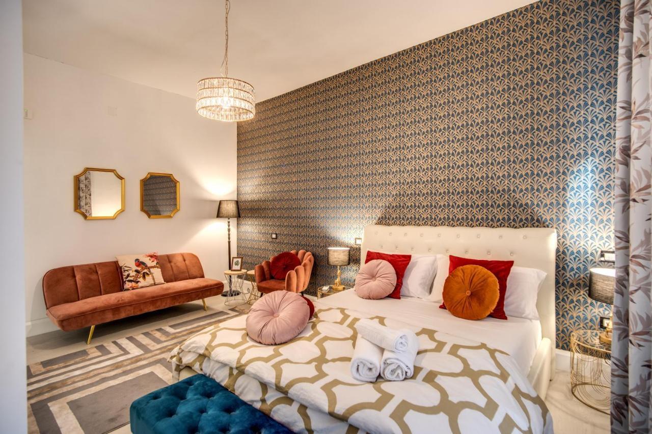 Aweshomeitaly - White Mirrors Apartment ปิซา ภายนอก รูปภาพ