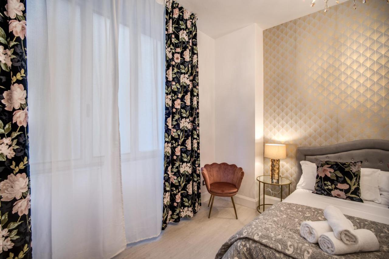 Aweshomeitaly - White Mirrors Apartment ปิซา ภายนอก รูปภาพ