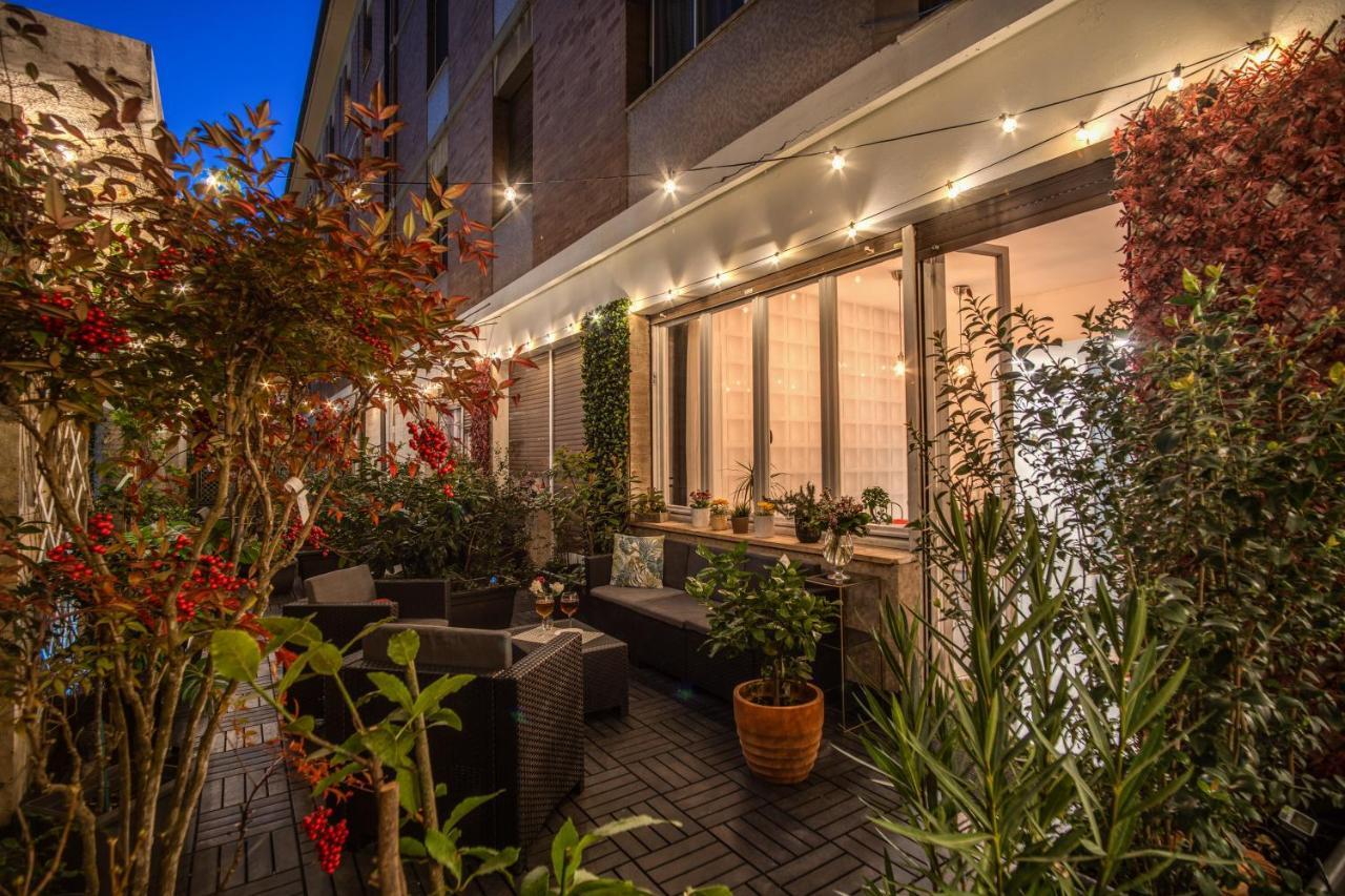 Aweshomeitaly - White Mirrors Apartment ปิซา ภายนอก รูปภาพ