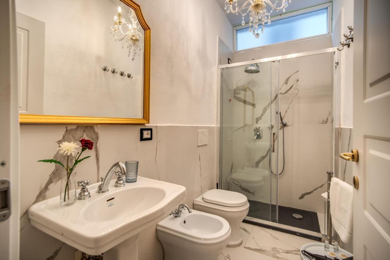 Aweshomeitaly - White Mirrors Apartment ปิซา ภายนอก รูปภาพ